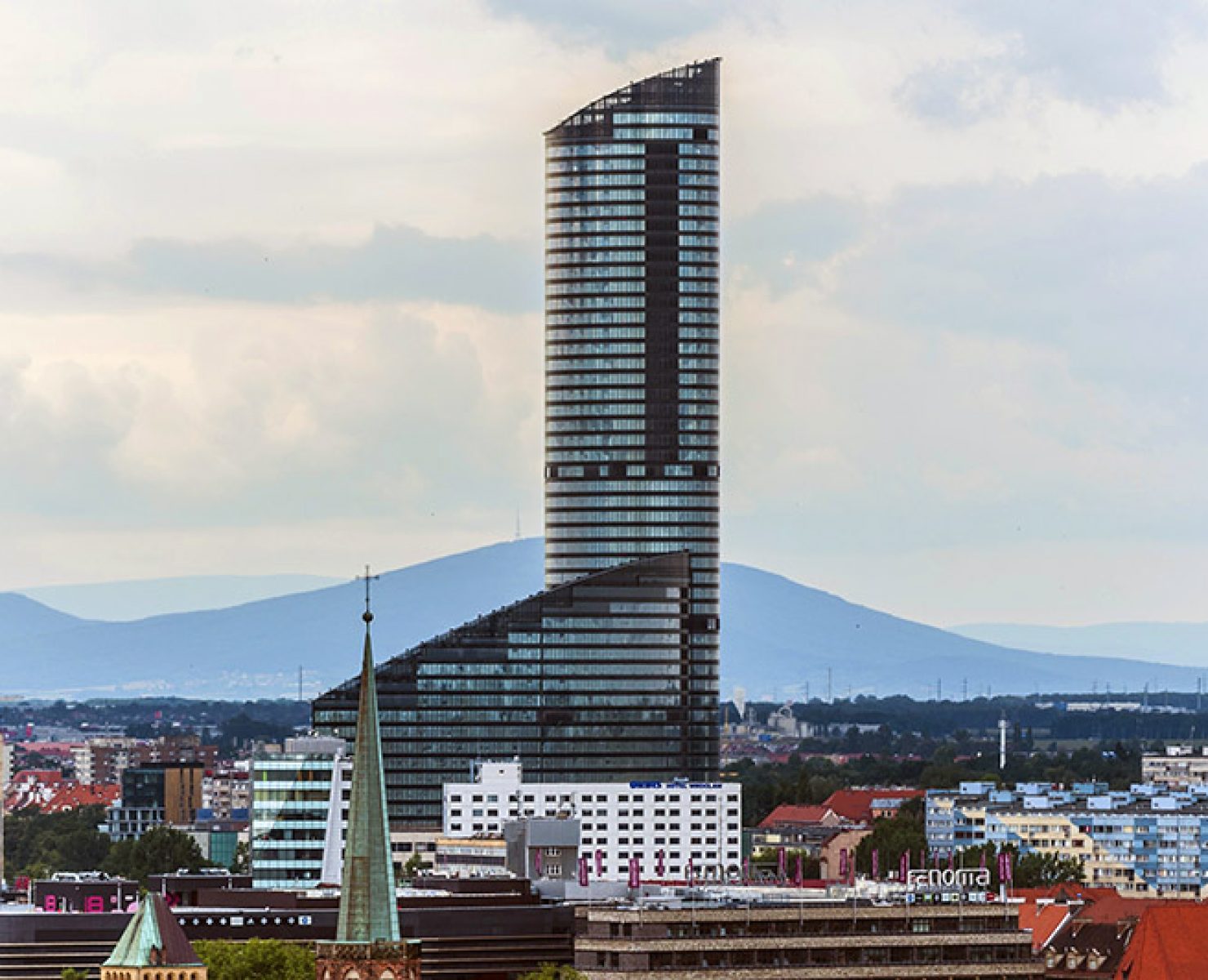 Wrocławscy krezusi wybierają Sky Tower
